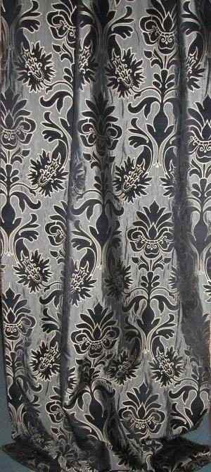Watts of Westminster - Magnus Carnaby Fabric